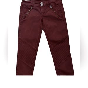 American Eagle outfitters jeans maroon in size 2.